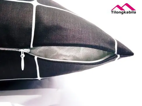 Sarung bantal sofa black and white edition 810 - Gambar 3