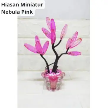 Hiasan miniatur futuristik nebula pink lurus