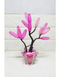 Hiasan miniatur futuristik nebula pink lurus