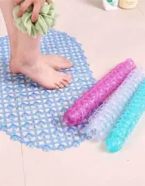 Keset Lantai Kamar Mandi Bahan Mat PVC Silikon Uk. 66x37cm