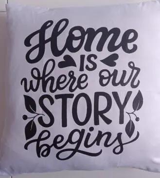 Sarung bantal sofa putih home is where