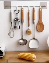 Gantungan Alat Dapur 6 Hook Kait Bahan Plastik dan Logam Cantolan Tempel Tanpa Bor