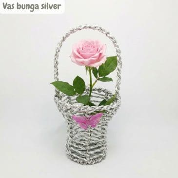 Vas bunga silver