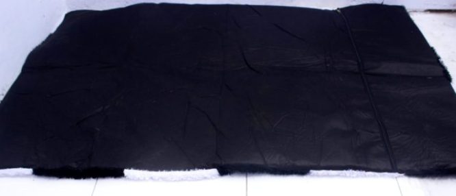 Karpet bulu motif catur (hitam x abu)1