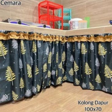 Gorden Penutup Kolong Meja Dapur Cemara Hitam 100x70cm